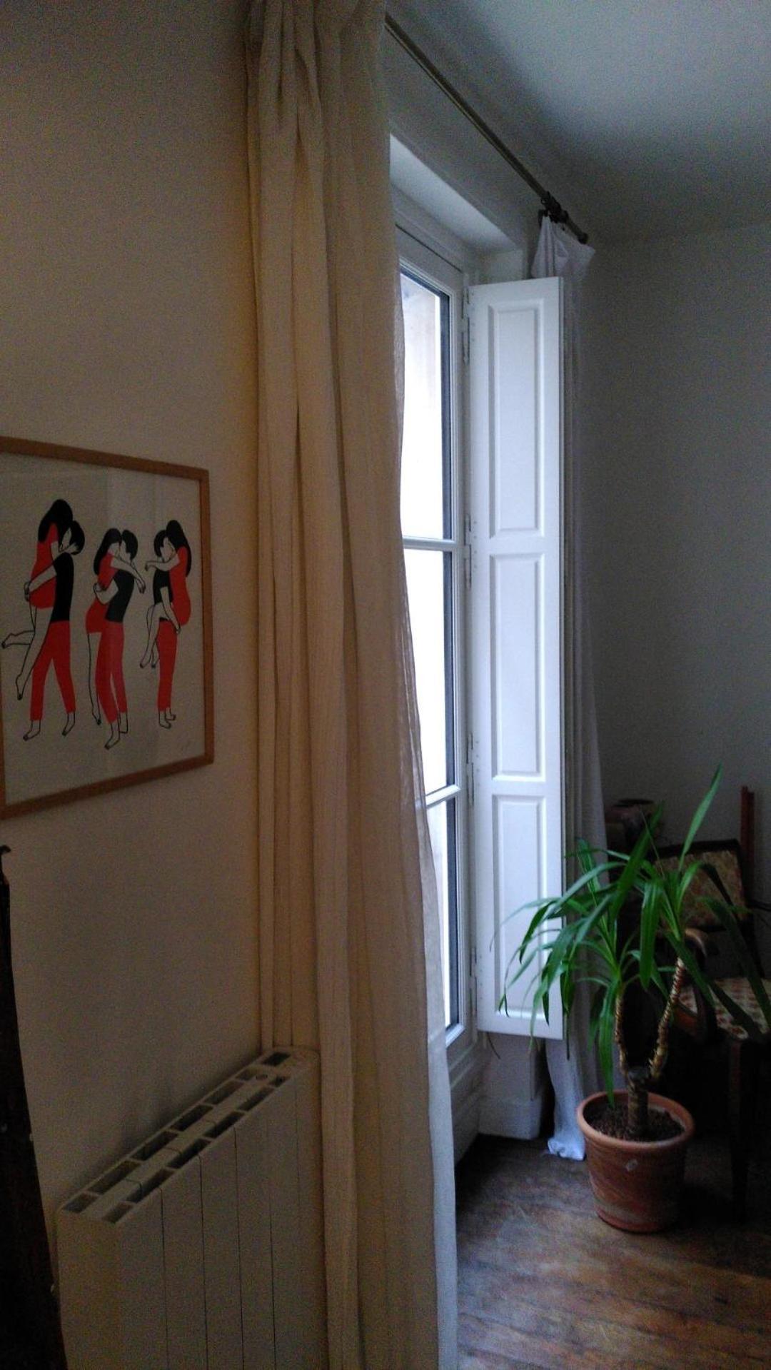 Apartment Charming 2-room Haussmann-style In Paris
